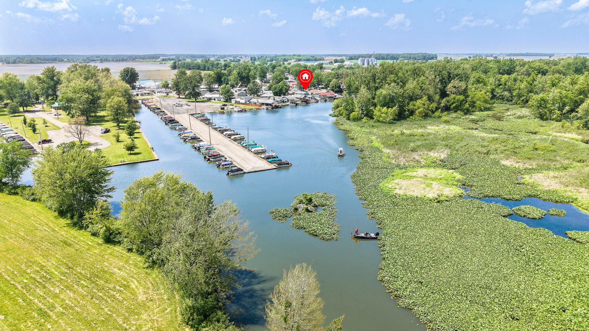 Proximity to Blackhawk Marina