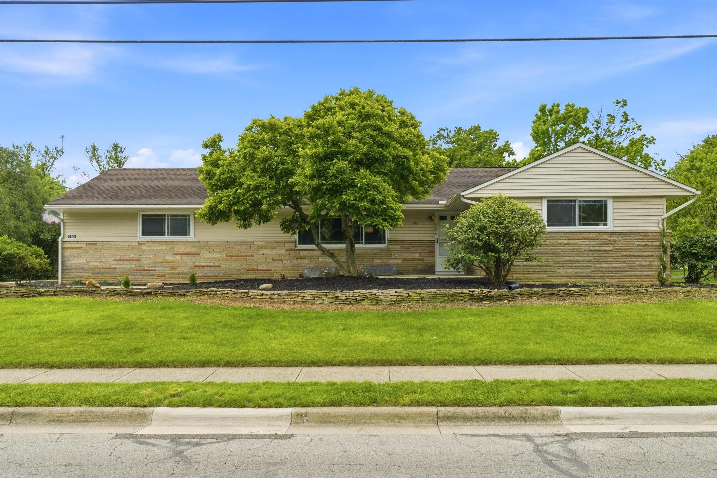 Beautiful Ranch home on almost 1/3 acre!