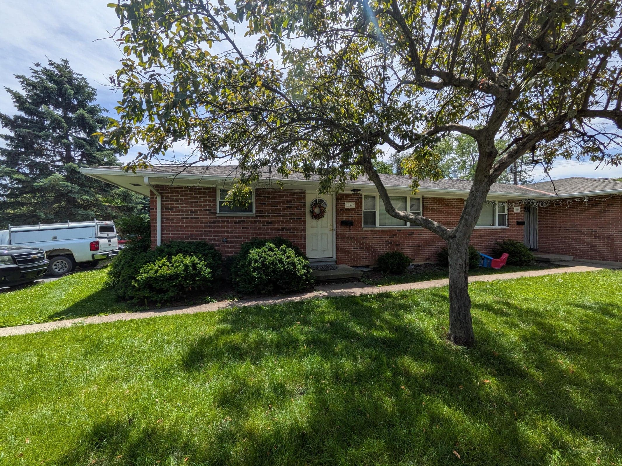 Front 1147