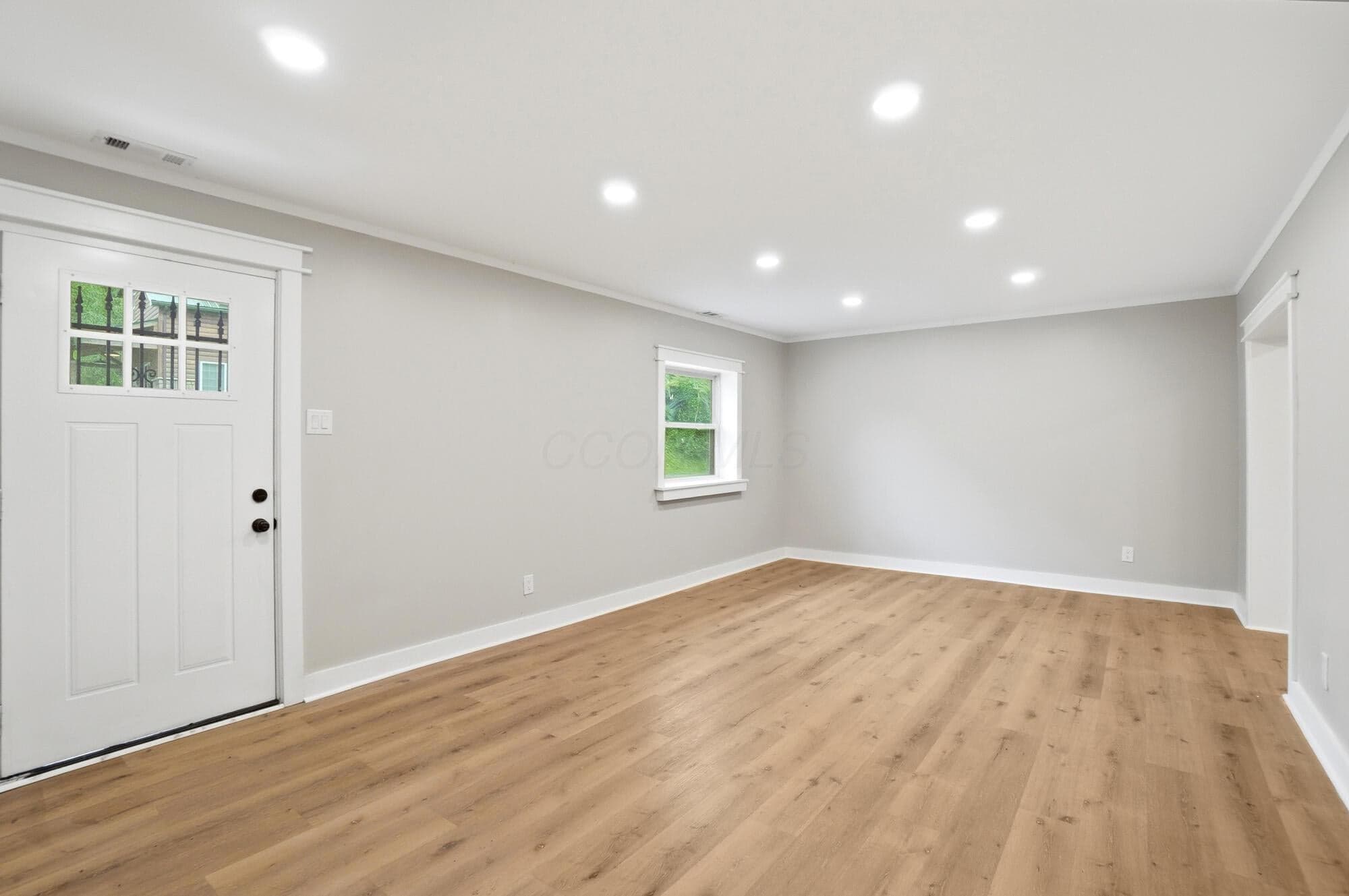 Living Room - 311 N Park Drive, Baltimore, OH 43105