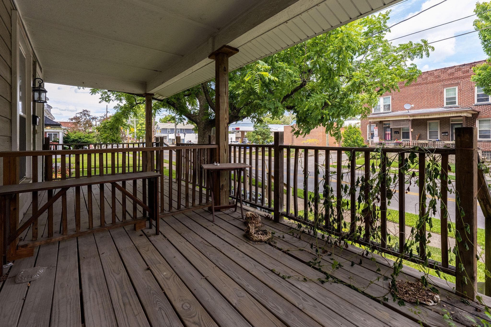 2513 front porch