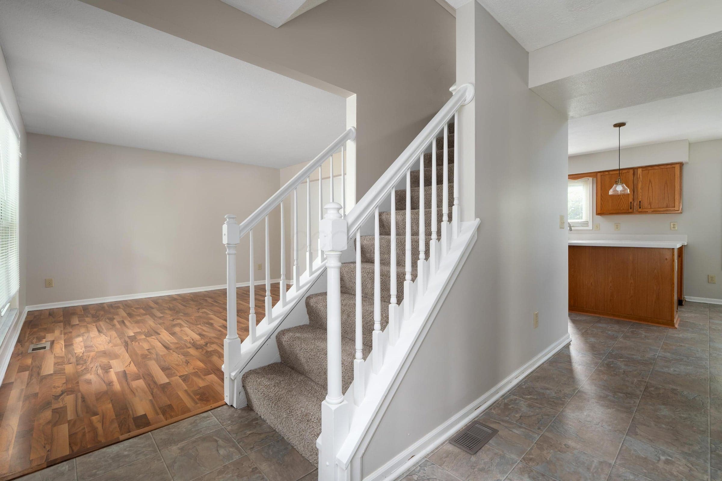 Foyer - 8'3" x 12'11" ( + - )