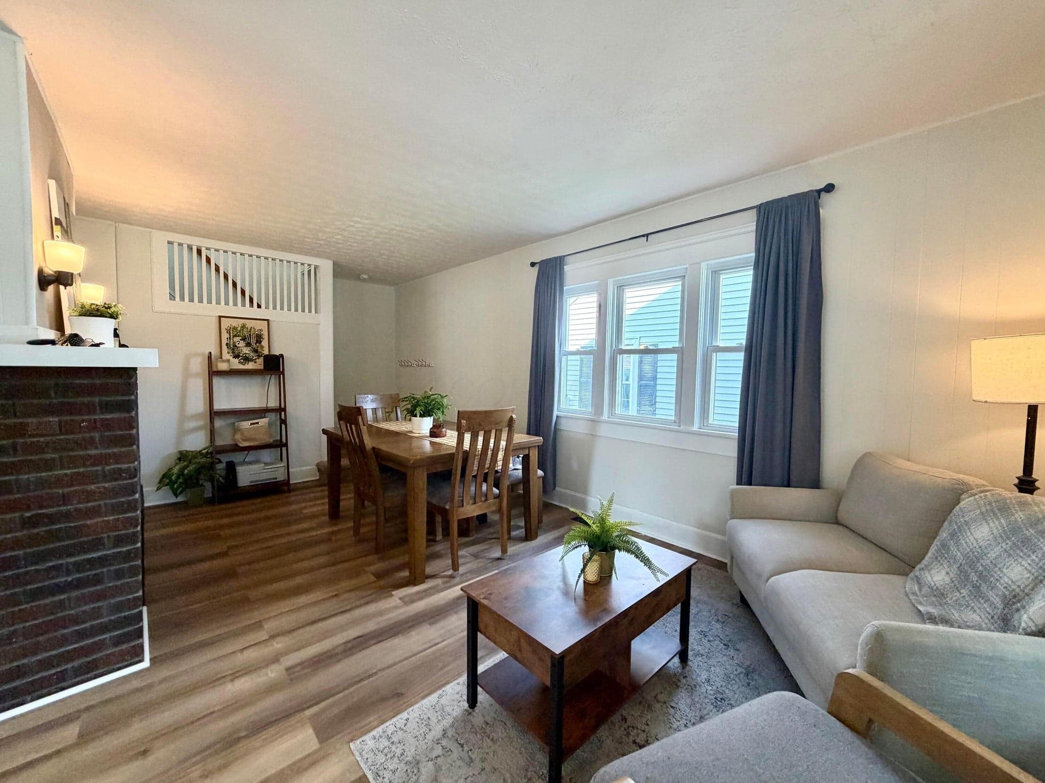 Dining & Sitting Room Area