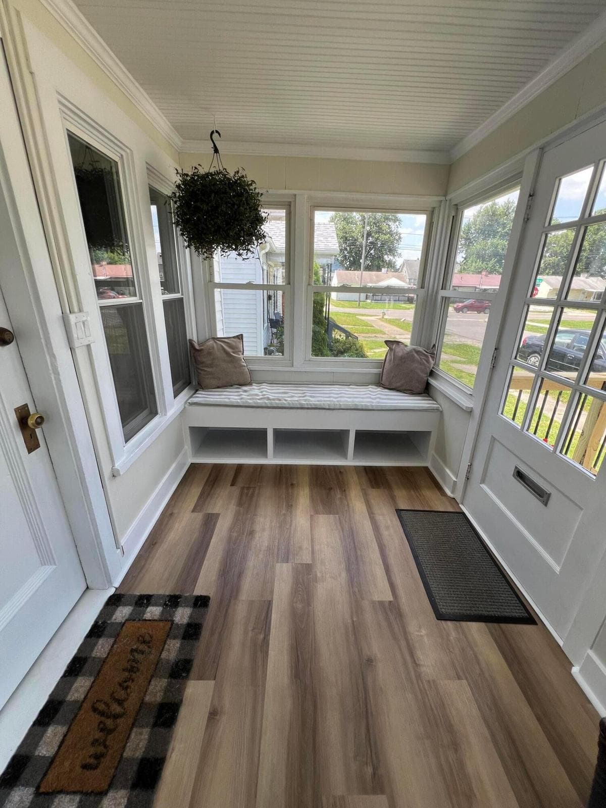 Three Seasons Porch - View 3