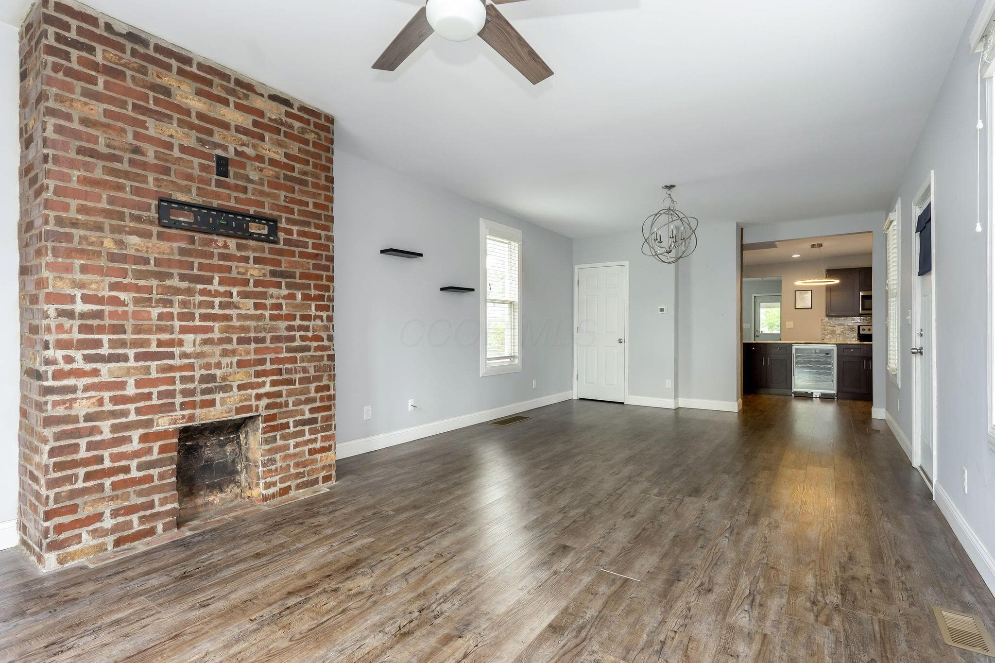 Living Room / Dining Room