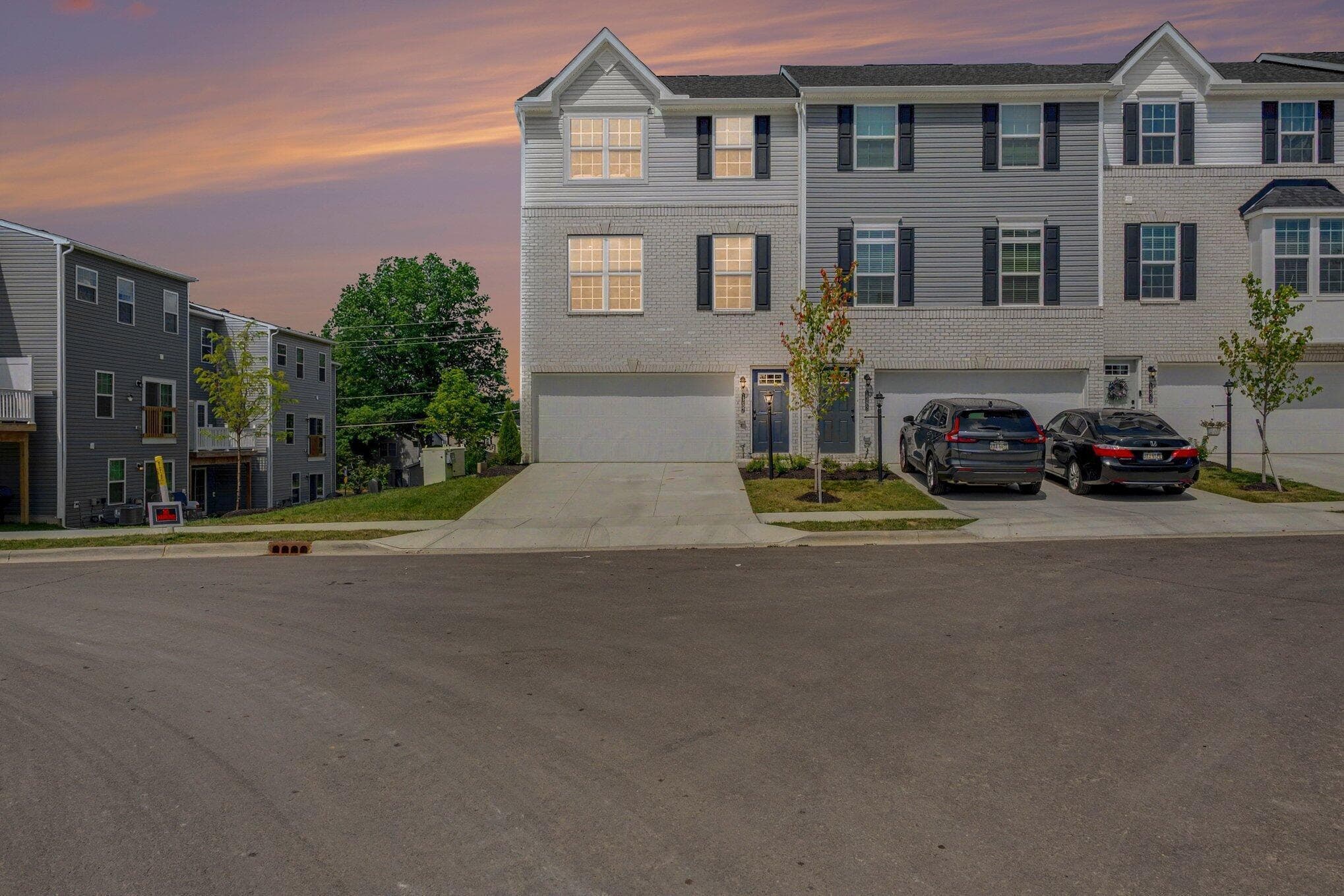 Front house END UNIT