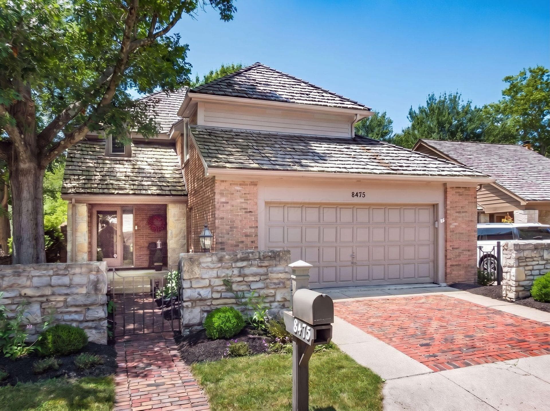 8475 Gullane Ct. Dublin Ohio 43017