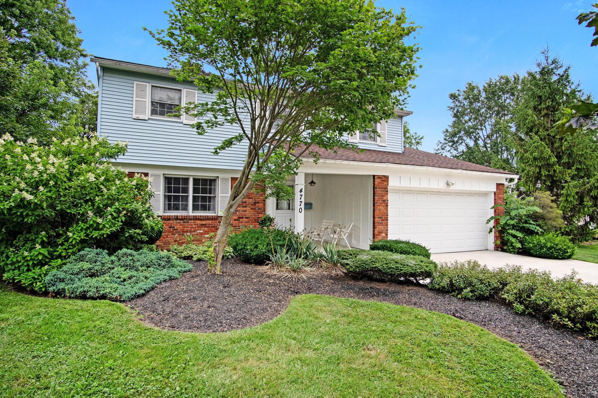 Located in the desirable Knolls West neighborhood.