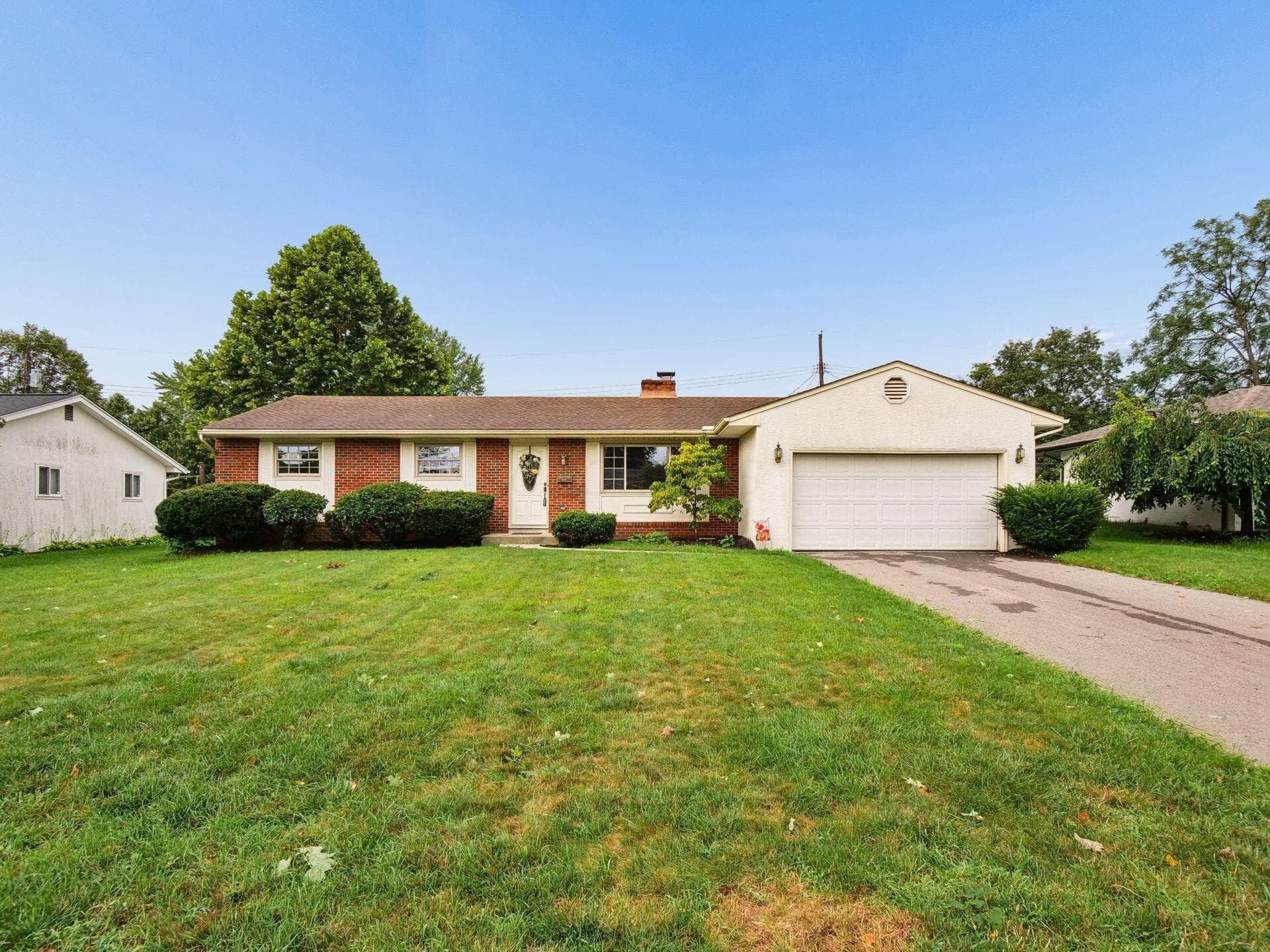 1069 Kennington Ave, Columbus, OH 43220