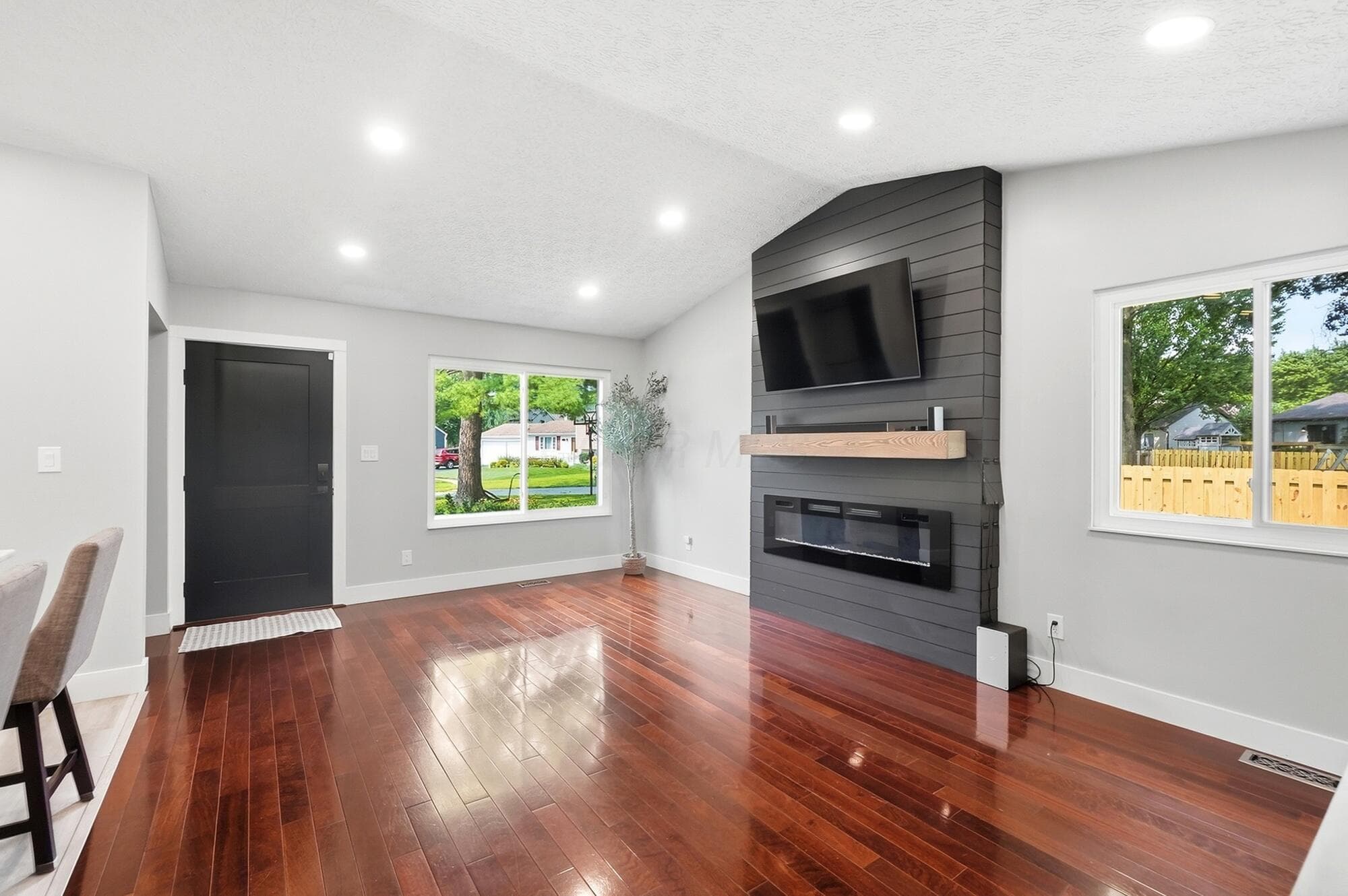 Entry Living Room