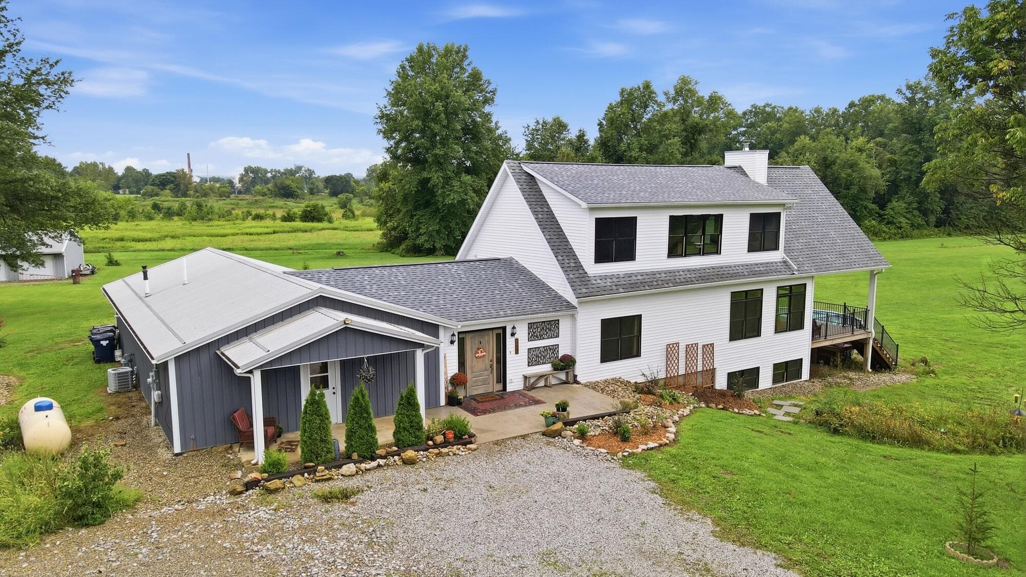 Exterior View - 8985 Lancaster Kirkersville Road NW, Baltimore, OH 43105