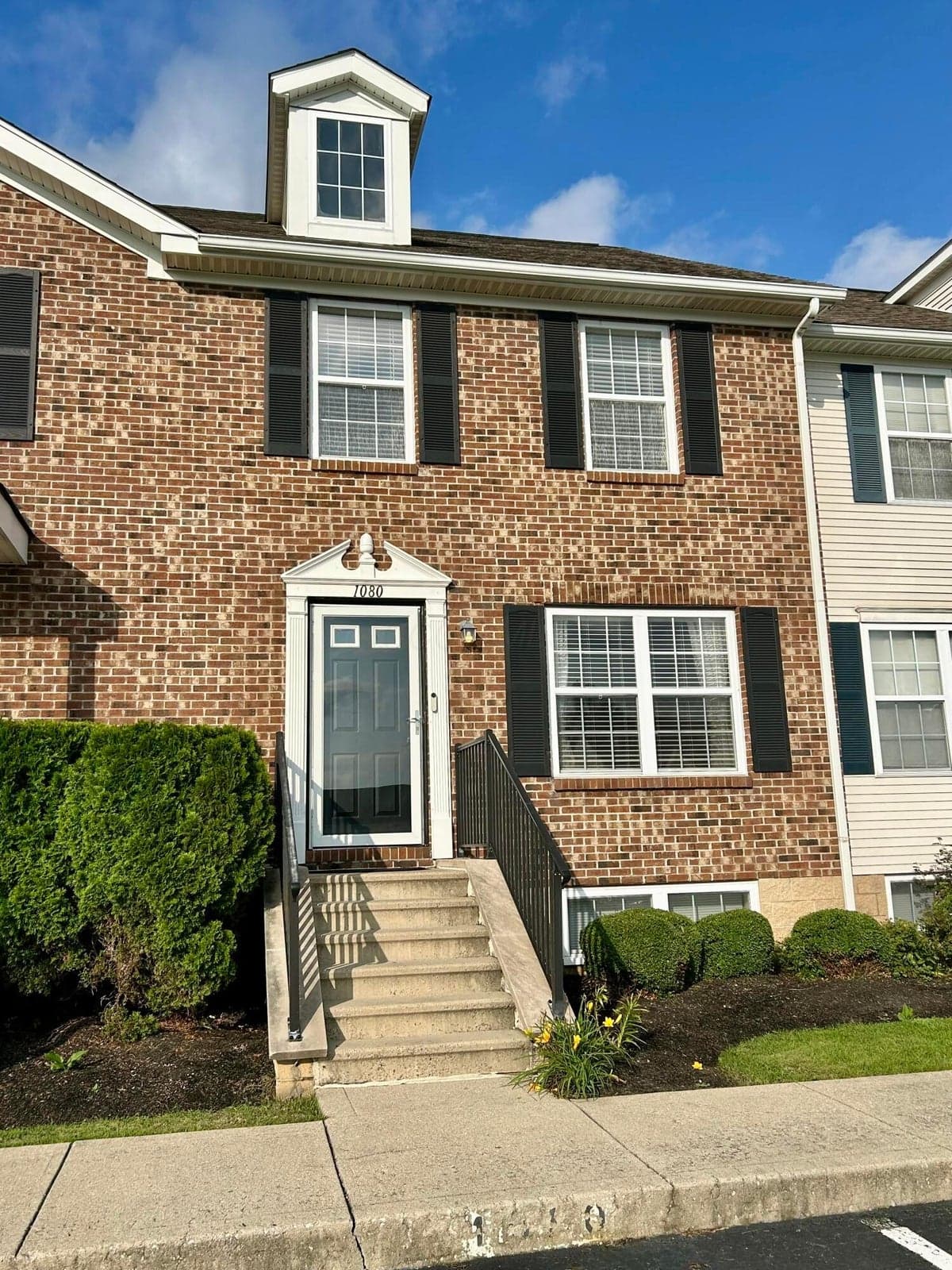 1080 Shady Lake Drive, Columbus - Detached Garage + Assigned Parking Space