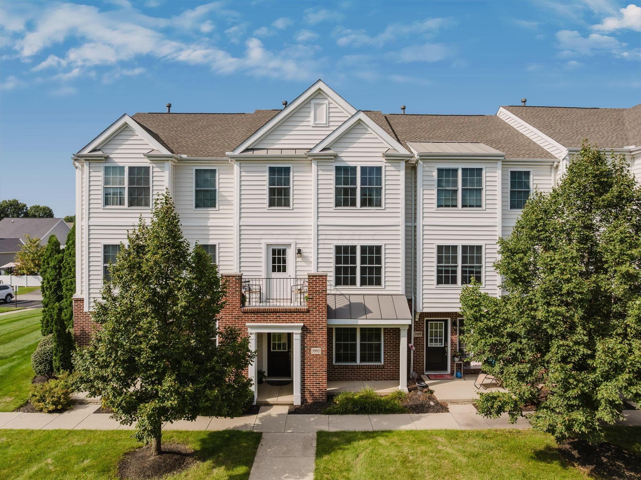 5992 Woodshire Drive. Albany Crossing.