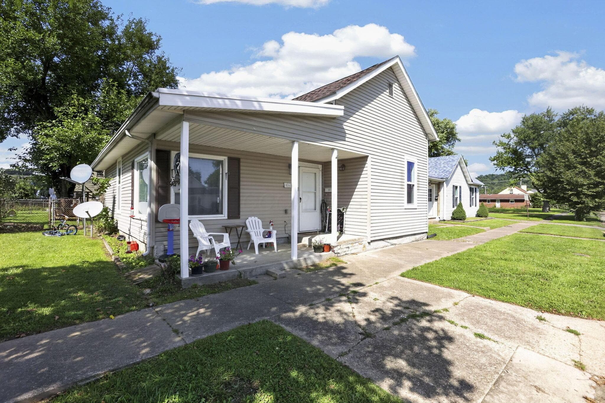 Welcome to 586 E. Main Street, Logan, OH!