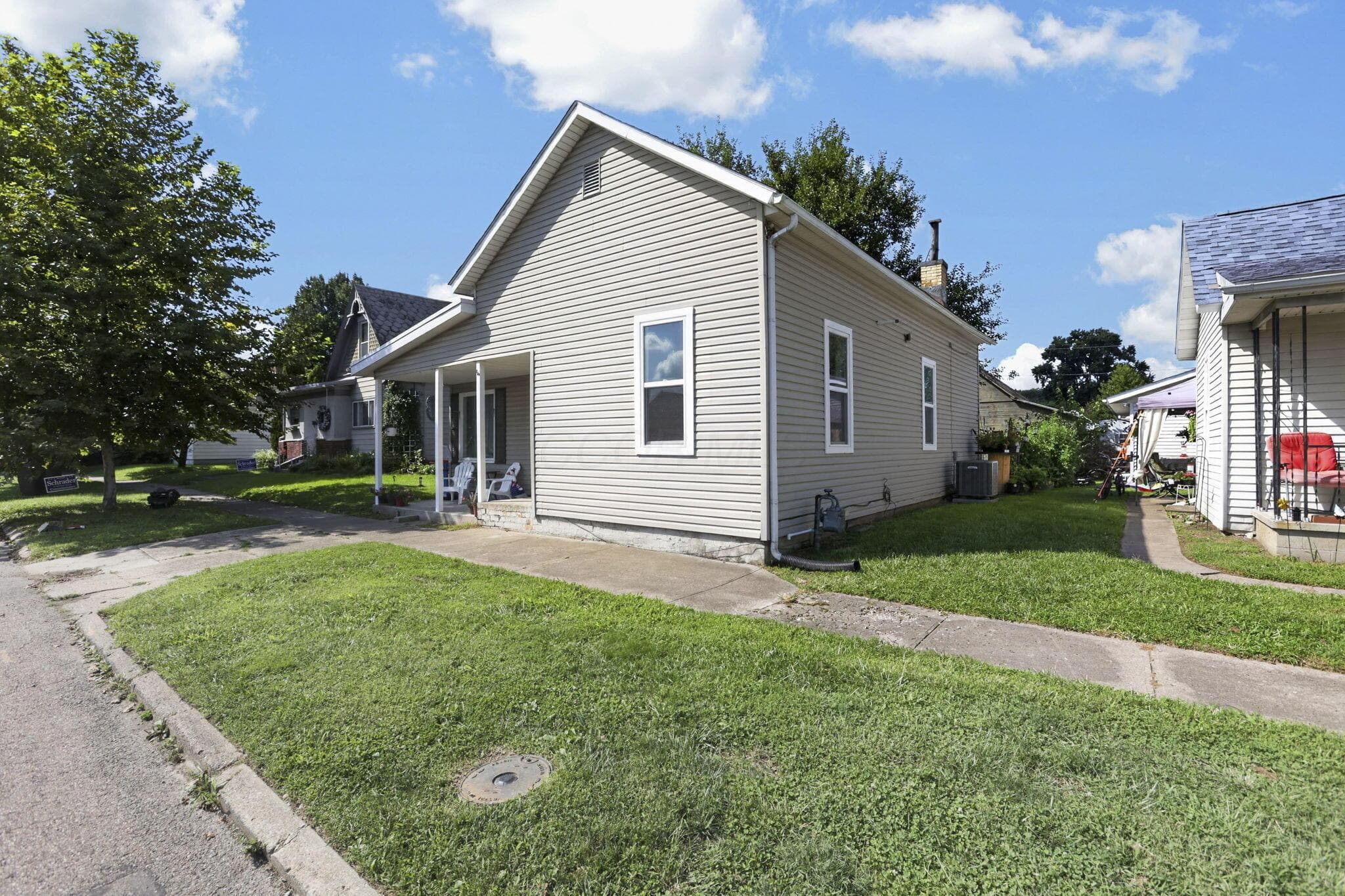 Welcome to 586 E. Main Street, Logan, OH!