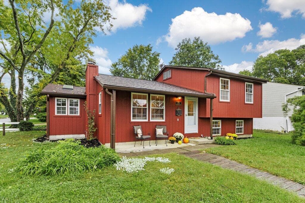 Welcome to 2636 Brunswick Drive!