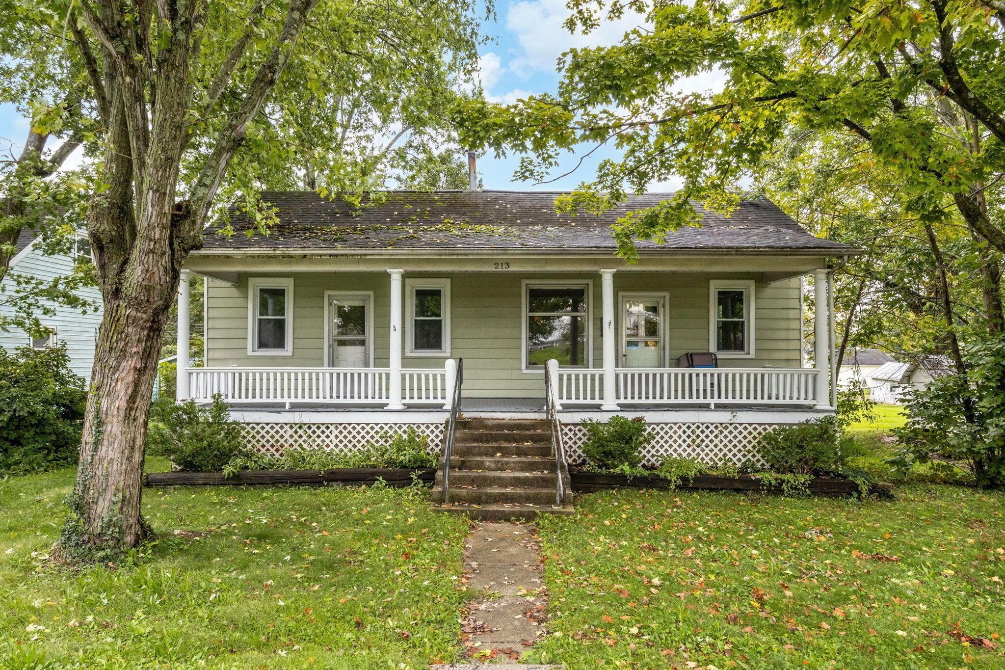 Front View - 213 S Walnut Street, Baltimore, OH 43105