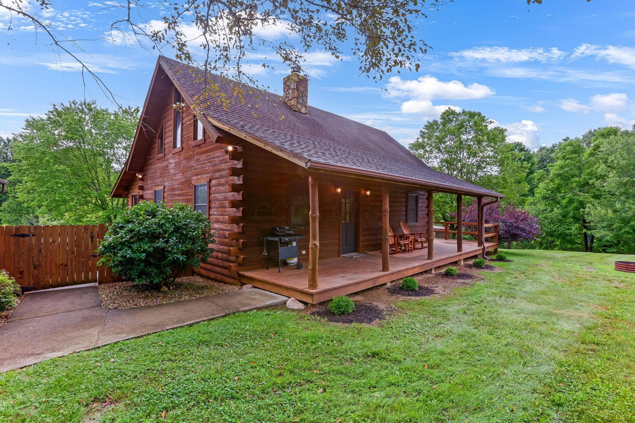 35 White Road