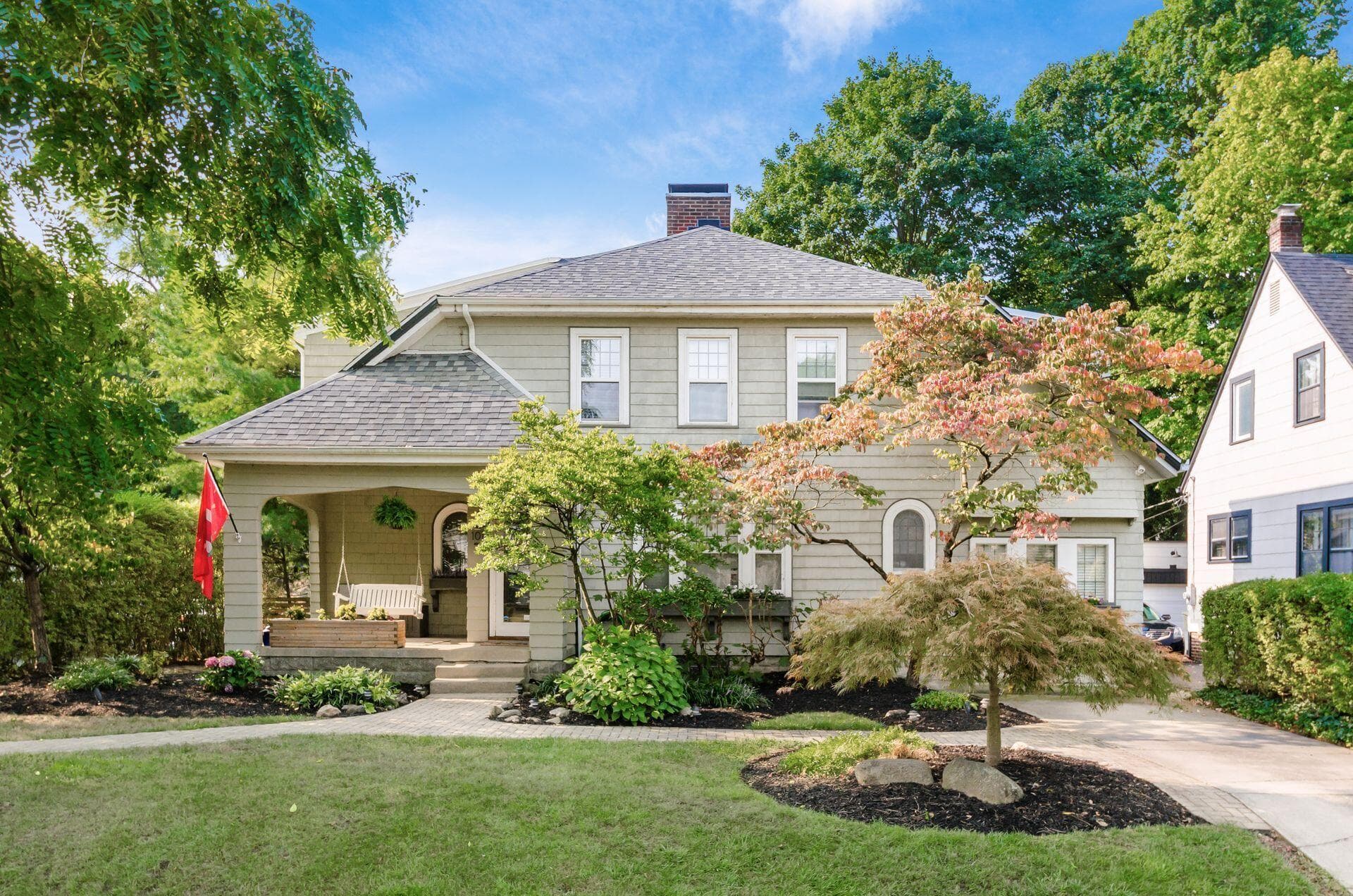 Welcome to 101 Amazon Place in Clintonville