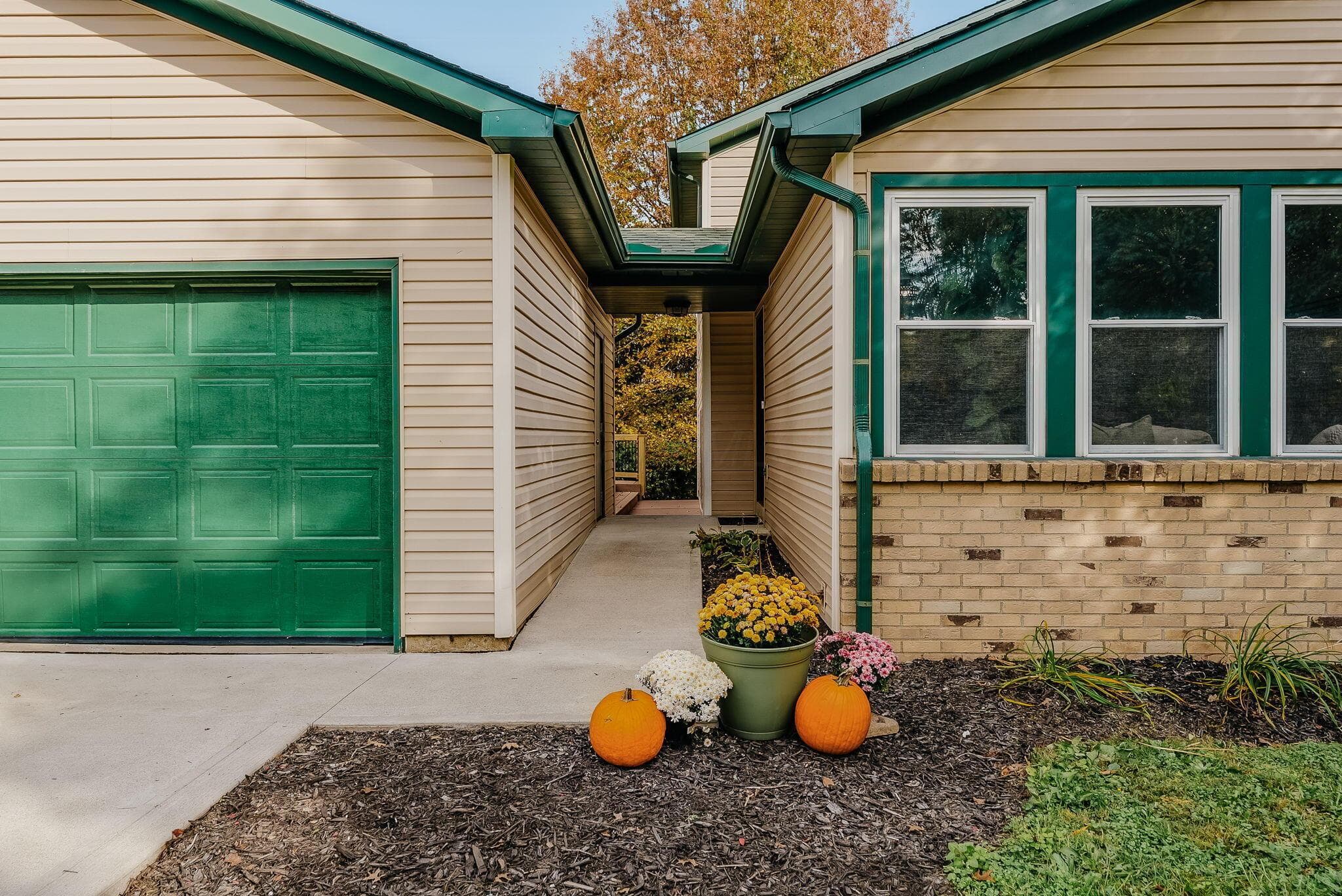 Breezeway leads to front entrance.