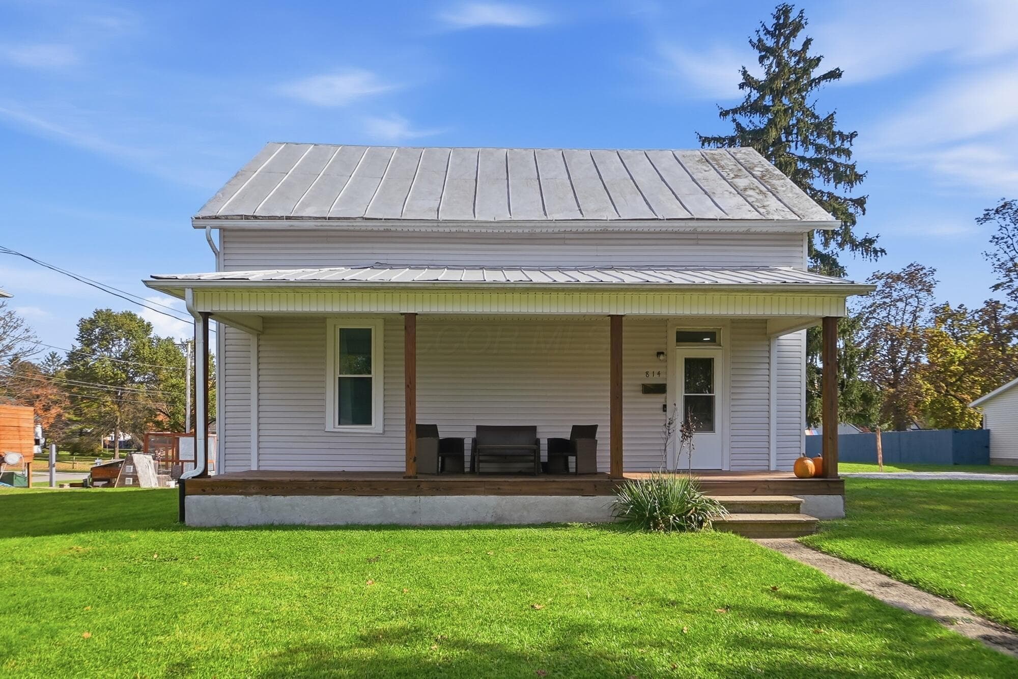 Front View - 814 N Main Street, Baltimore, OH 43105