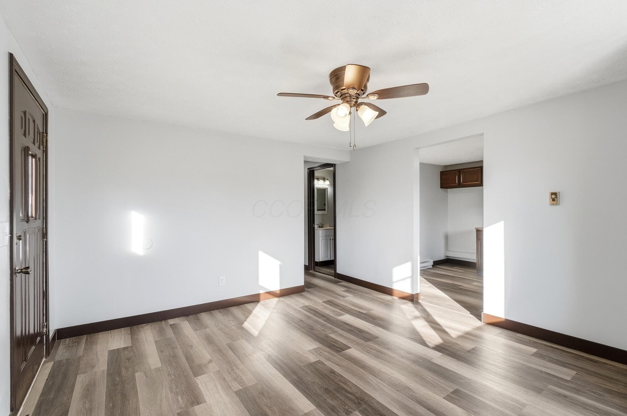 Living Room - 739 S Maple Street, Lancaster, OH 43130