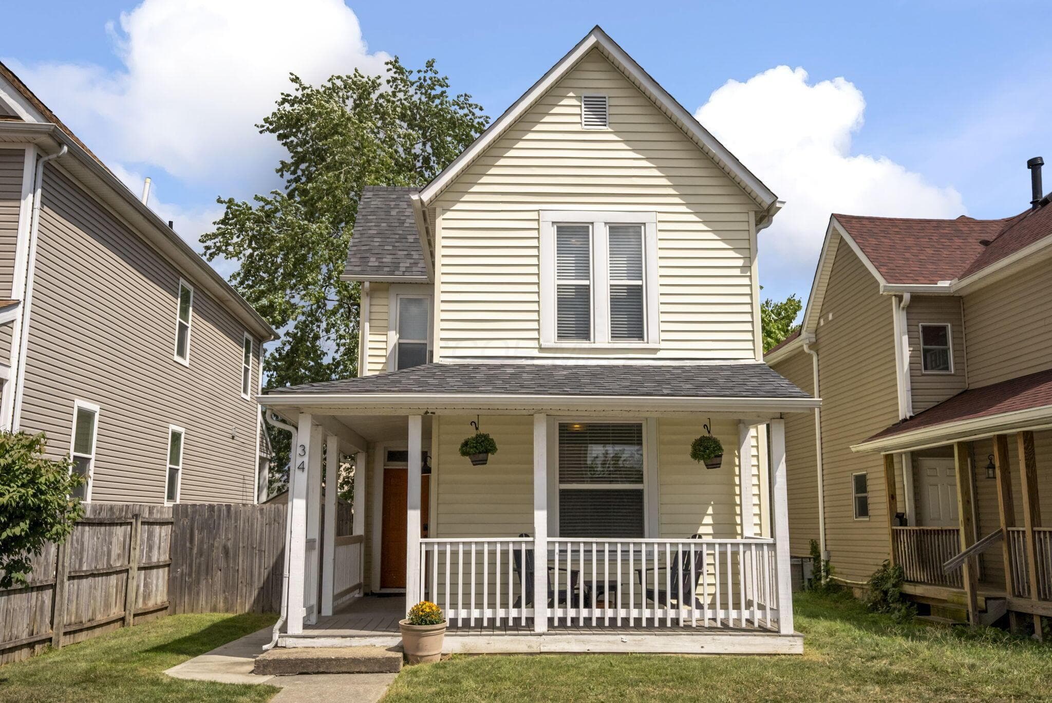Welcome to 34 S Cypress Ave!